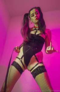 U know where i want to stick this finger