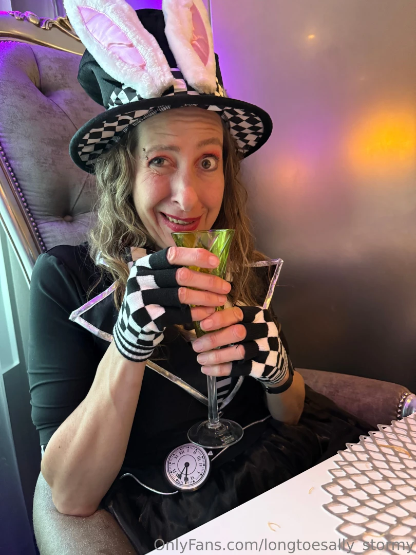 Cowgirl pix and wonderland costume pix cruise part 16 
