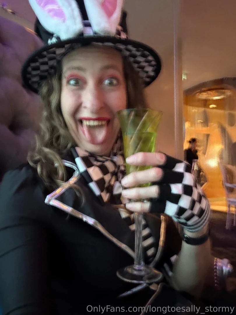 Cowgirl pix and wonderland costume pix cruise part 27 