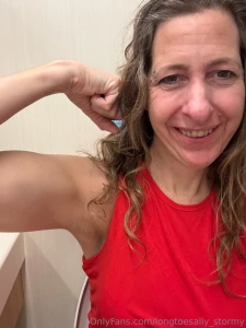 Few muscle pix on boat part 2