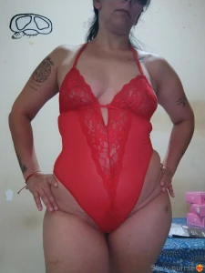 Red suits me well part 2