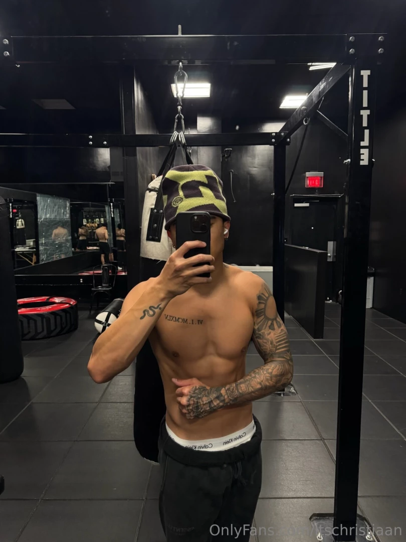 Who s tryna collab 