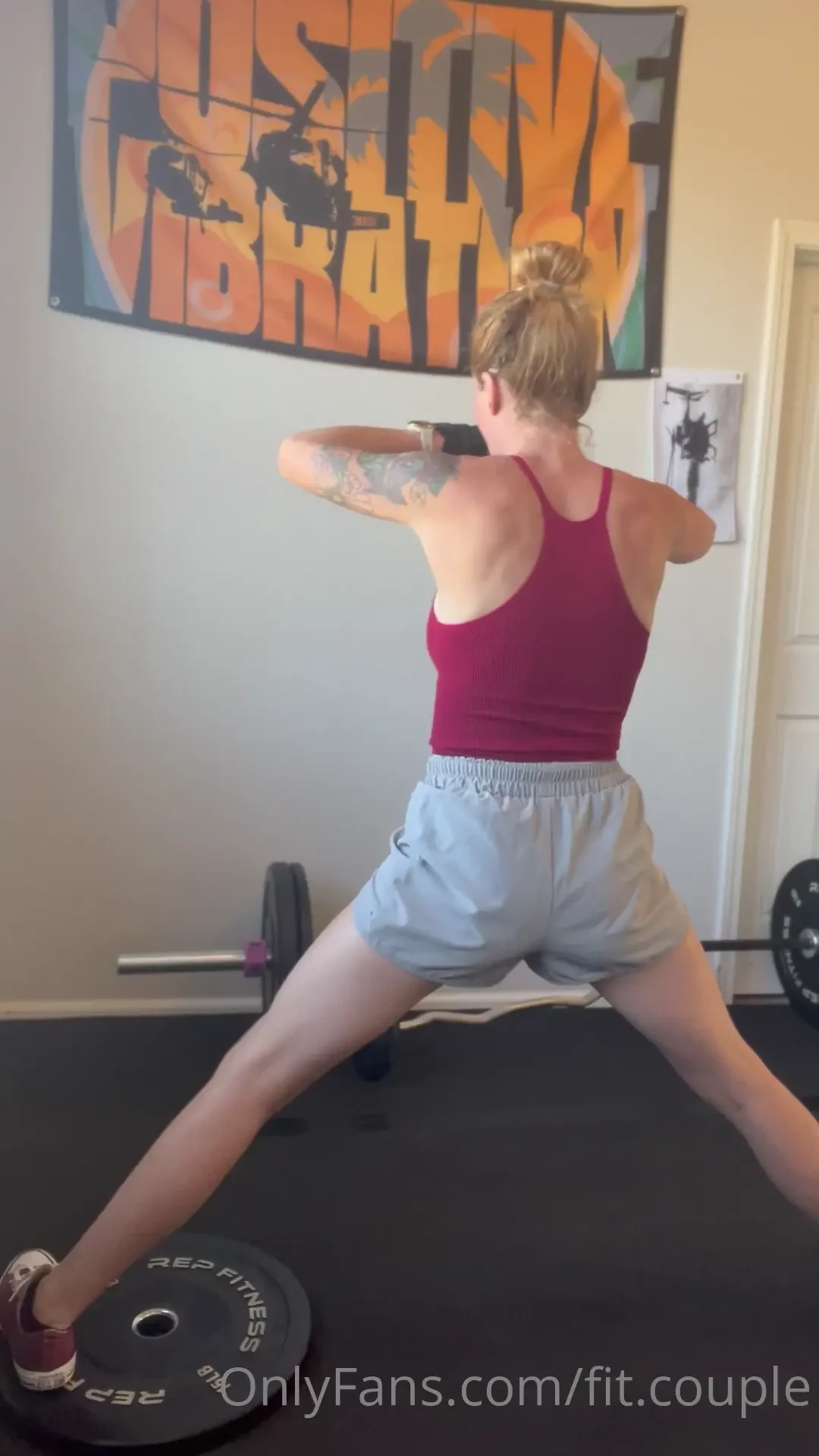 Videos from my workout and some shots of my outfit part 1 