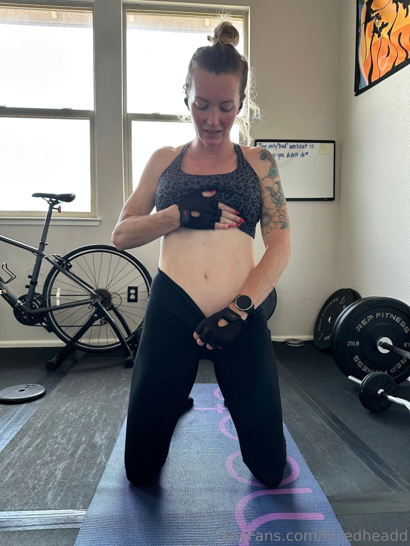 Sneaking in a workout before i head out for the day 