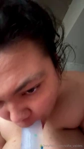 Sucking my dildo dreaming of daddy dick