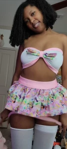 I know there was a few of you guys wondering what my natural hair