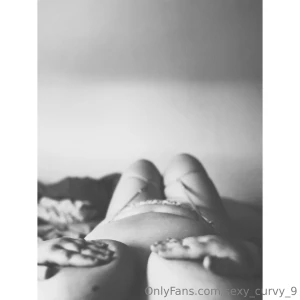 Oben ohne nur in strapsen meine prallen br ste liegen frech in meinen