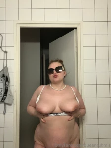 Swipe my body pics
