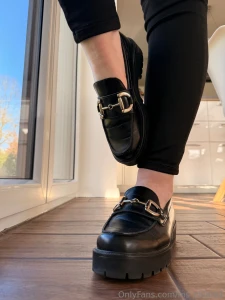 After a long walk i take off my loafers my bare soles are all sweaty