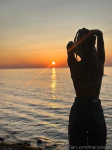 Even at sunrise even in jeans i can feel your desire through the part 1