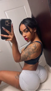 Goodmorning who s up with me