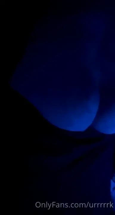 Looking for my obi wan kenboneme anyone into lightsaber play 