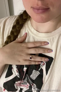 Some quick hand pics before work part 1