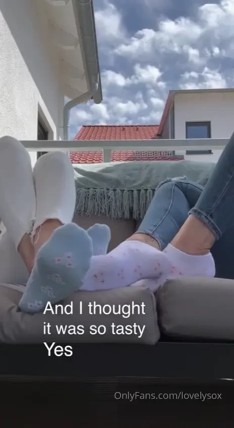 M dels-talk belauschst und beobachtest du novasweetf33t und mich 