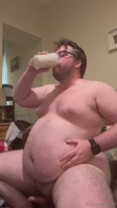 I love how fat i look tonight