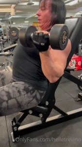 Our arm workout today was insane we did triceps biceps supersets on part 2