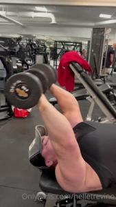 Our arm workout today was insane we did triceps biceps supersets on part 4