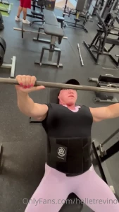 Chest training with ireneandersenifbbpro who s my guest star this week part 3