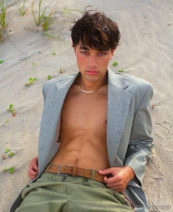 Just sit here on top of me i won t mind it