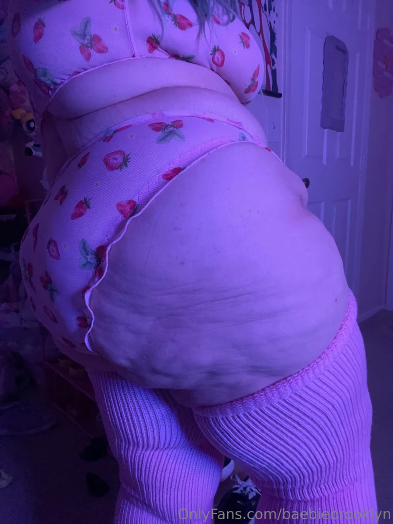 Strawberry shortcake cause i m 5 4 sticky amp sweet and will leave part 3 