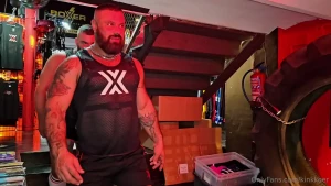 Cum wanted at boxer barcelona when i go out shopping but finally you