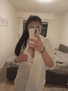 How do you like my white outfit