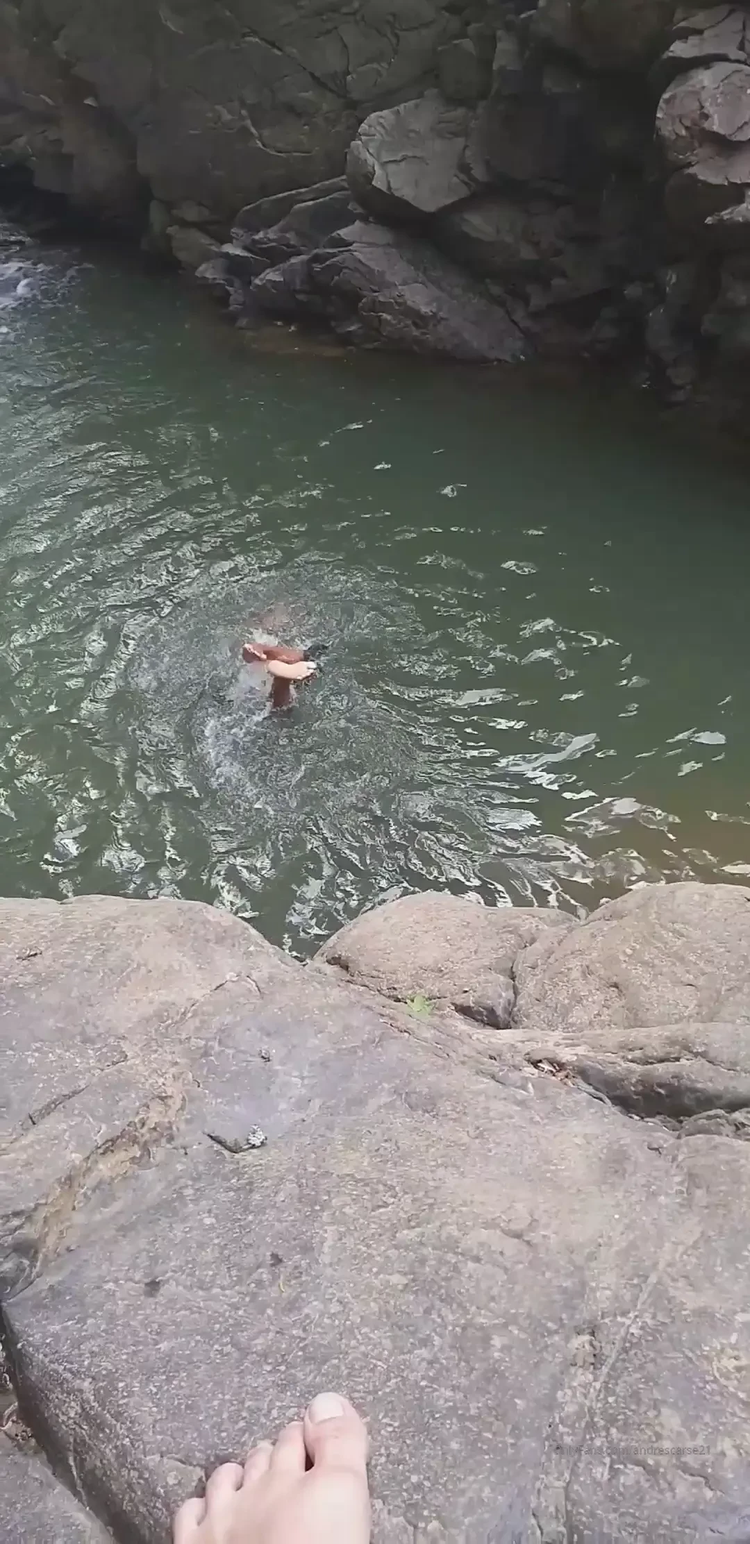 Me encontr un chico lugare o curioso en el r o me desnud normal sin 