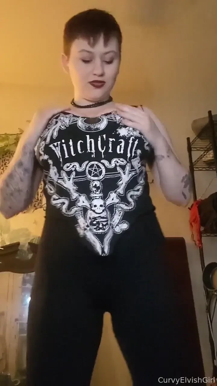 Leggings dancing striptease goth thick fyp nude pale bigtits pawg 