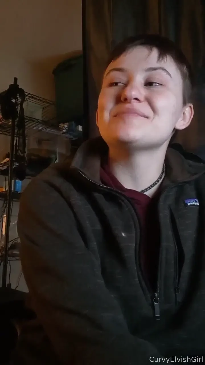 Vlog- guess who cracked a rib xd was all good fun video games i m 