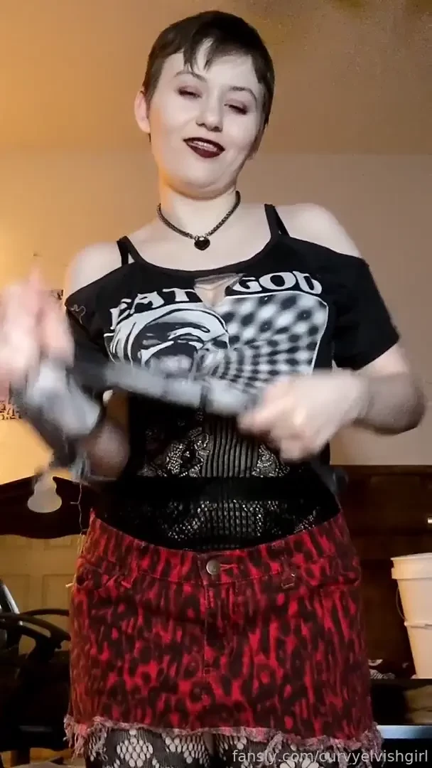 I need to tie you up and use your perfect cock- lover i know it sounds 