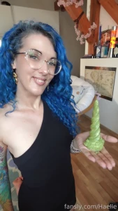 Wanna see a magic trick hugedildo baddragon fantasytoy fantasytoys