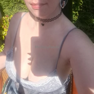 My tits so pale they don t even know what the sun is