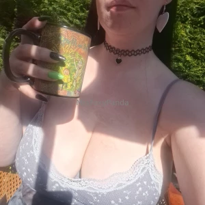 My tits so pale they don t even know what the sun is part 1