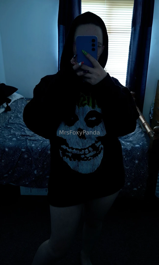 It s an oversized hoodie kinda day but yknow nude underneath obvs 