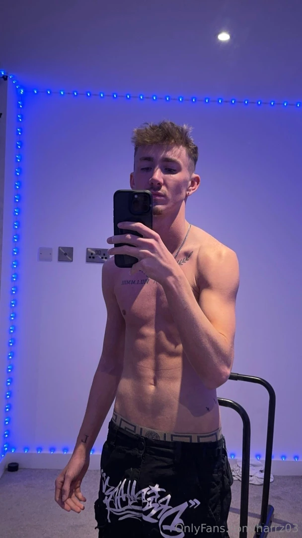 Where d your eyes land first be honest i already know 