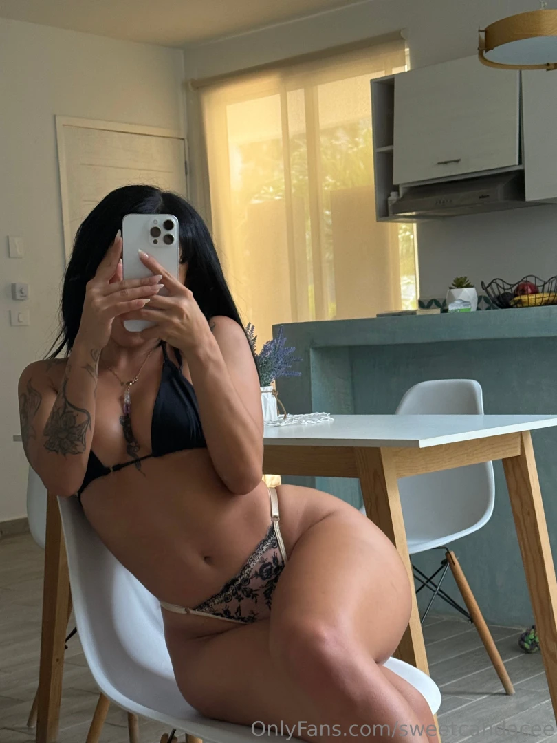 I really wanna be naughtyyyyyy anyone who wants to have fun 