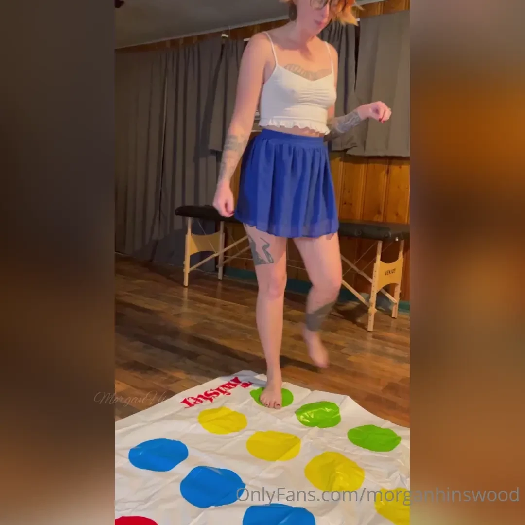 Twister and facefuck menacethadennis 