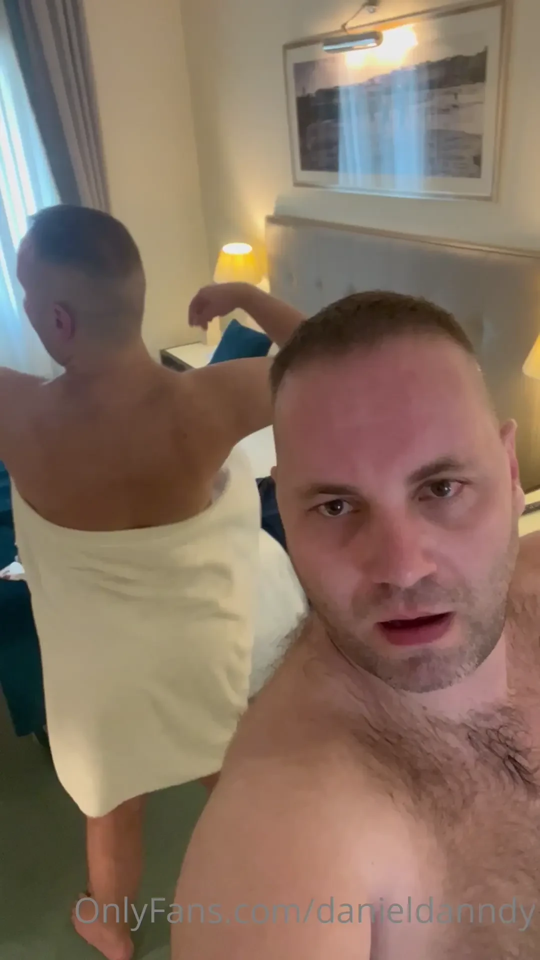 Hey guys that i am doing if i come out from the bad tub would u like 