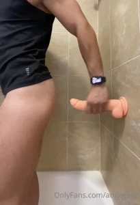 Turn up the volume and enjoy escucha como gimo