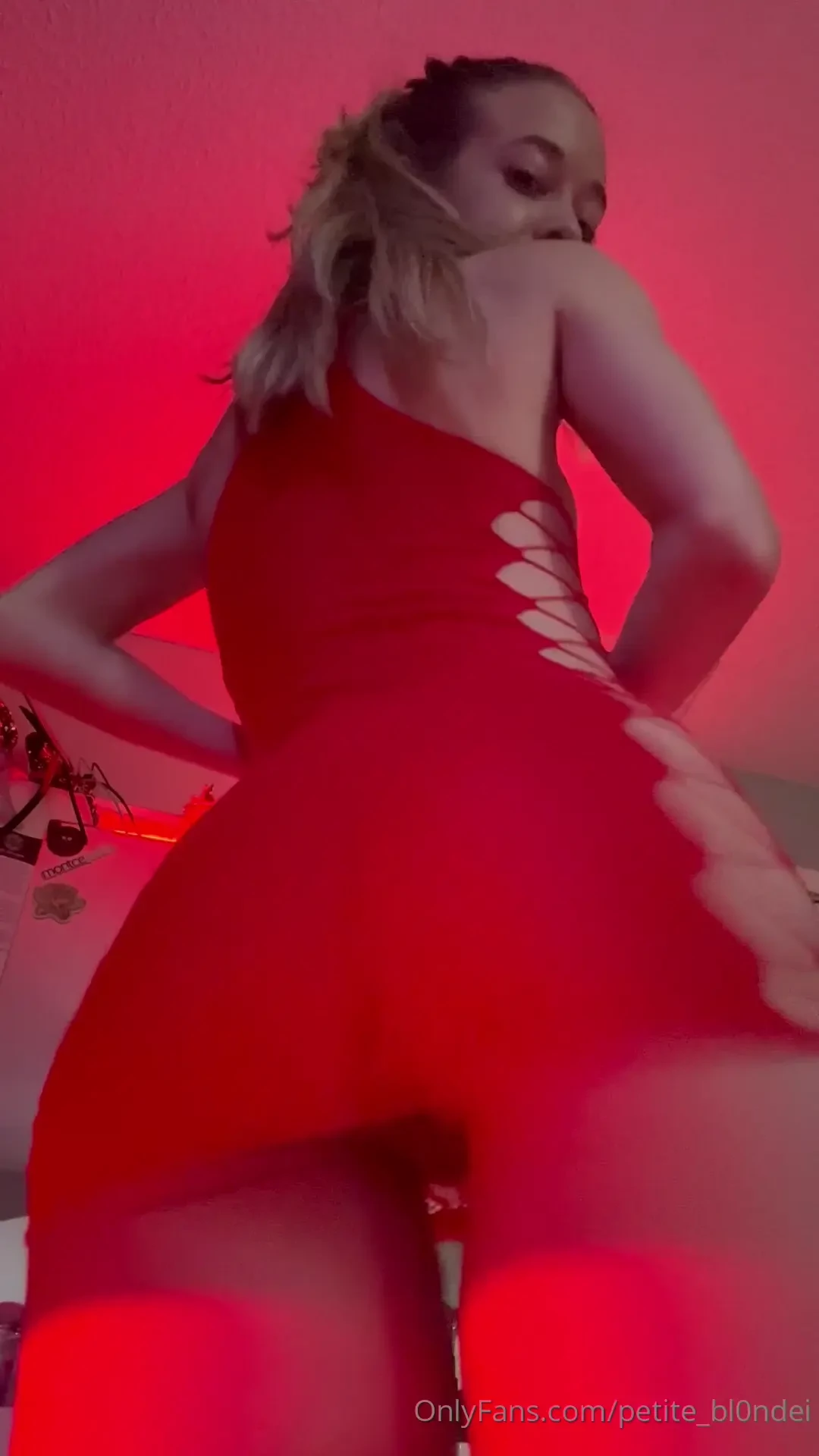 Put on a sexy outfit for you 