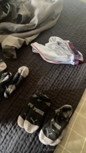 Buy like the last pig jus did and worship and spend money on me and