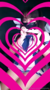 Nuevo video estreno jugando una fap ruleta sinopsis es tu primer a o