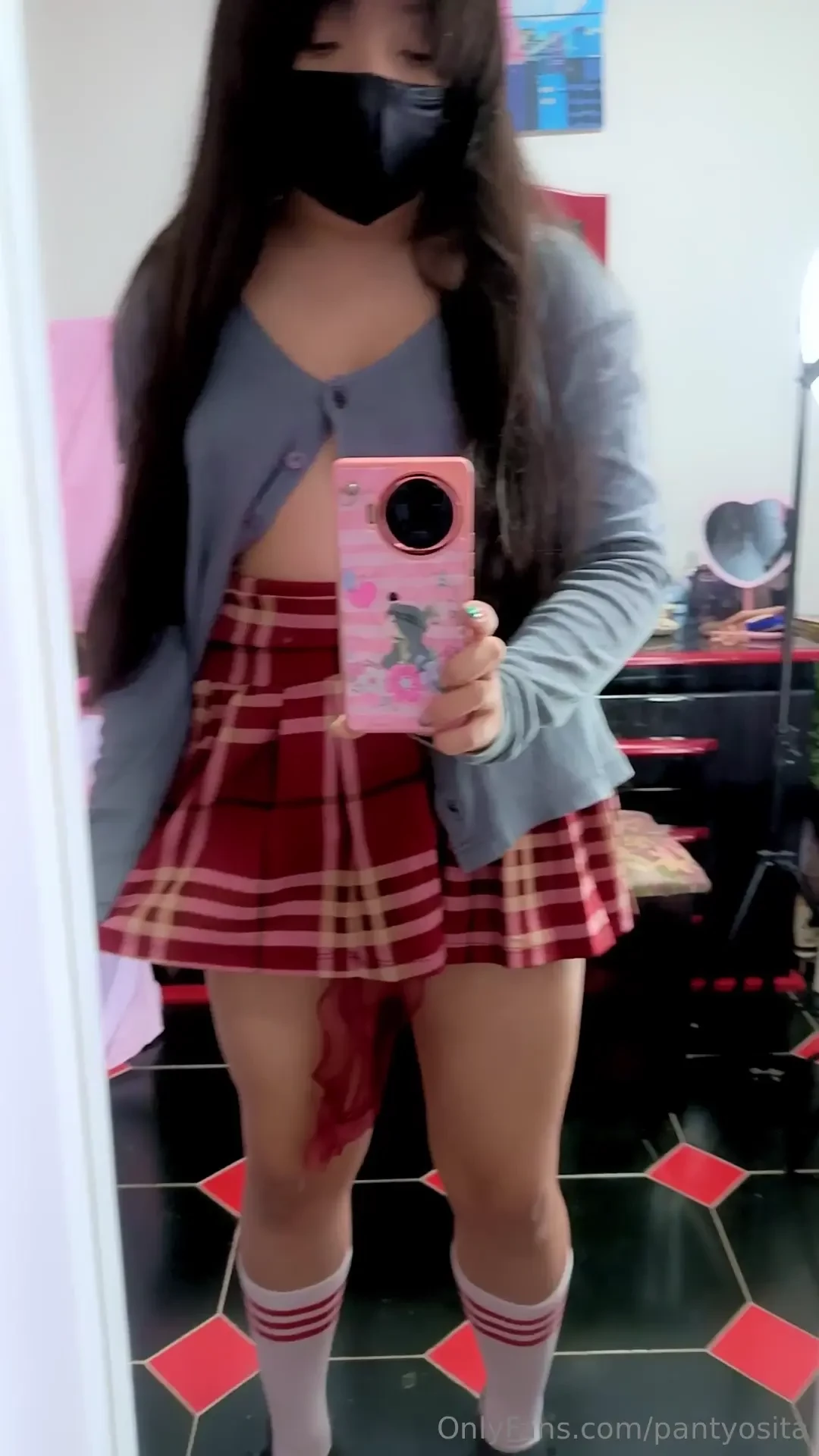 Me gusta estoy de adornar ah abajo 