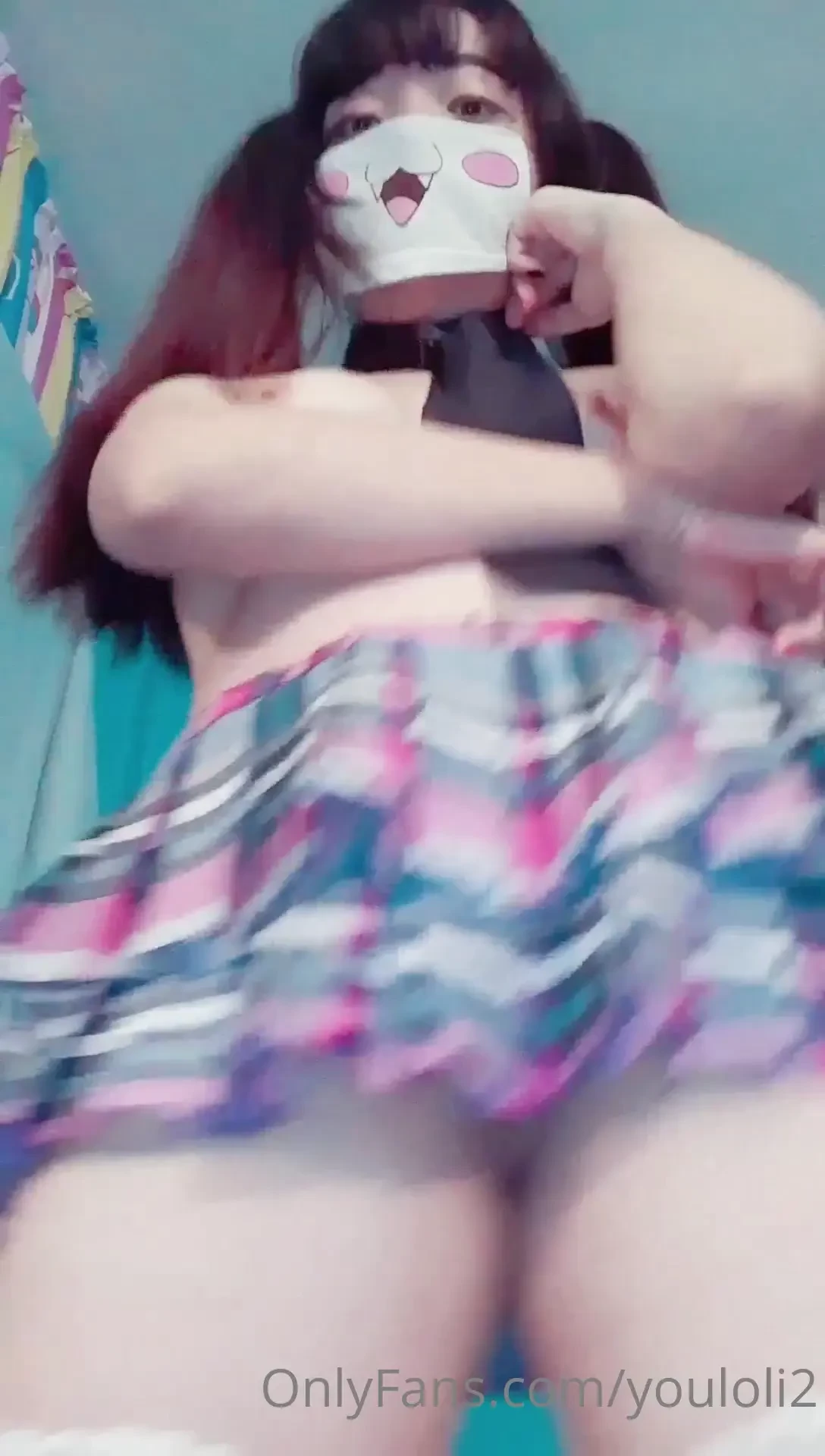 The same tiktok trend but better because here you can see under the 