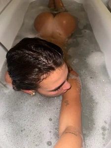 I almost dropped my phone in the water for this pic but i think the