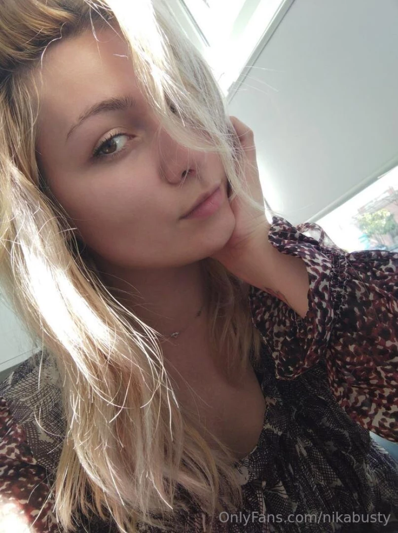 Anal slut amelieweston amelieweston do you like it wet then this is part 12 