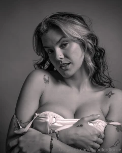 Did you get my pics from my latest shoot part 1