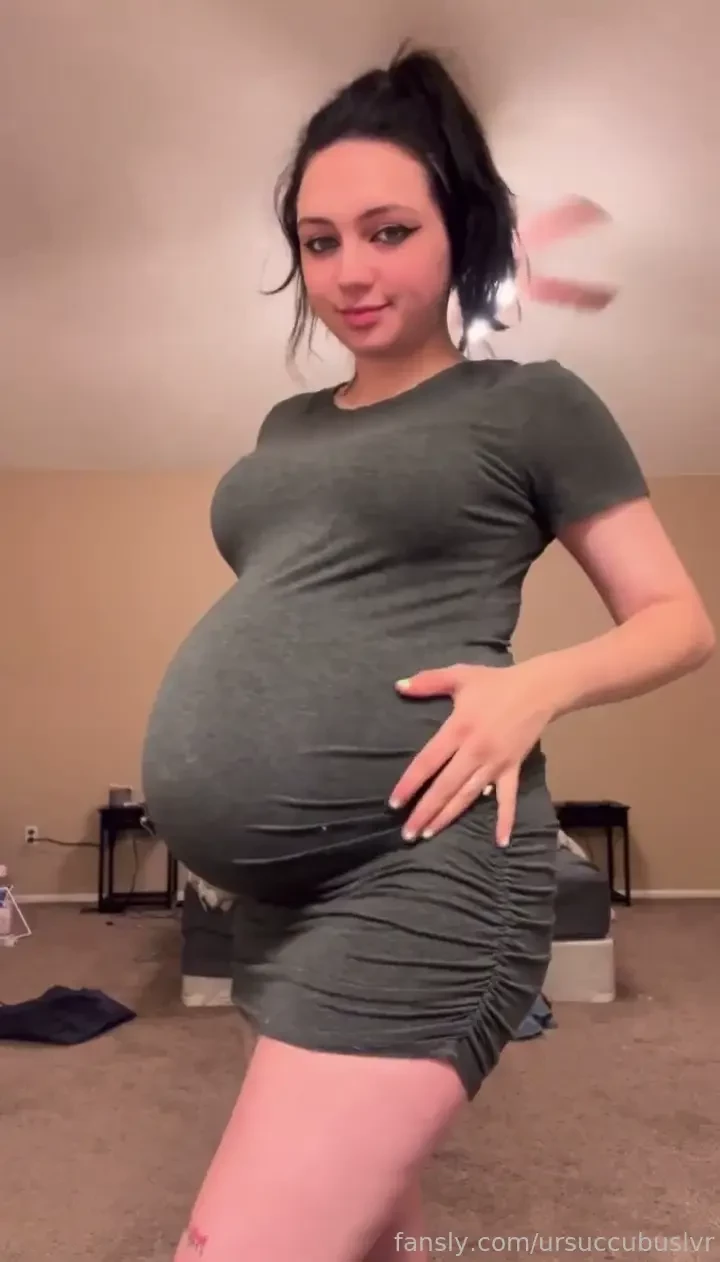 Went out with friends tonight do you like my outfit preggo pregnant 