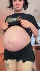 33 weeks tomorrow oh my goodness preggo pregnant teenmilf milf