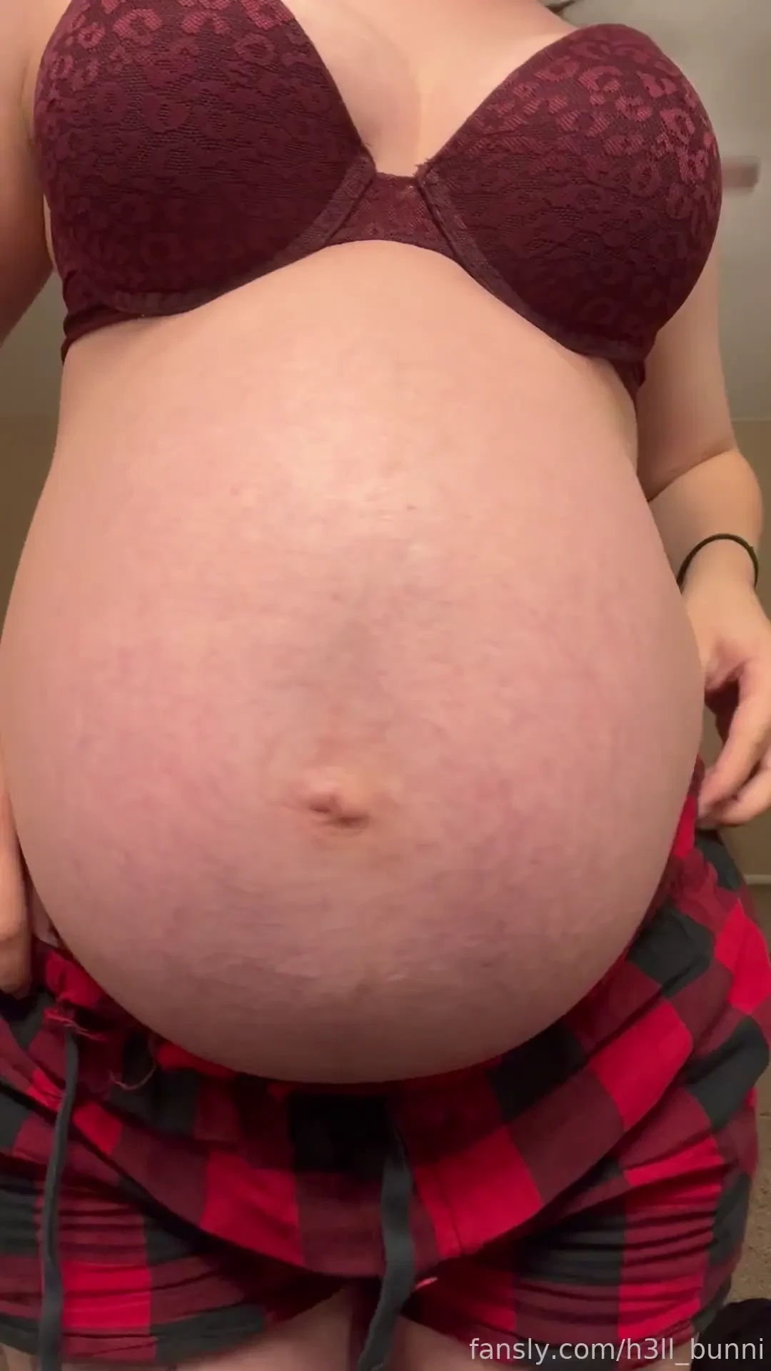 31 weeks strip and bellyplay 